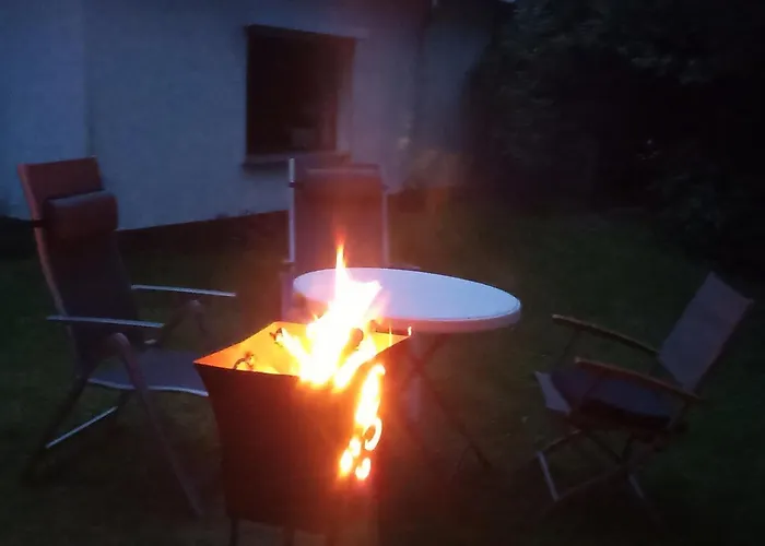 Hexenstube Jorjina - Wlan - Garten- Tolles Bad -Wandern -Mountainbike - Motorradurlaub