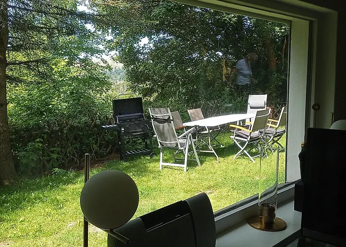 Hexenstube Jorjina - Wlan - Garten- Tolles Bad -Wandern -Mountainbike - Motorradurlaub